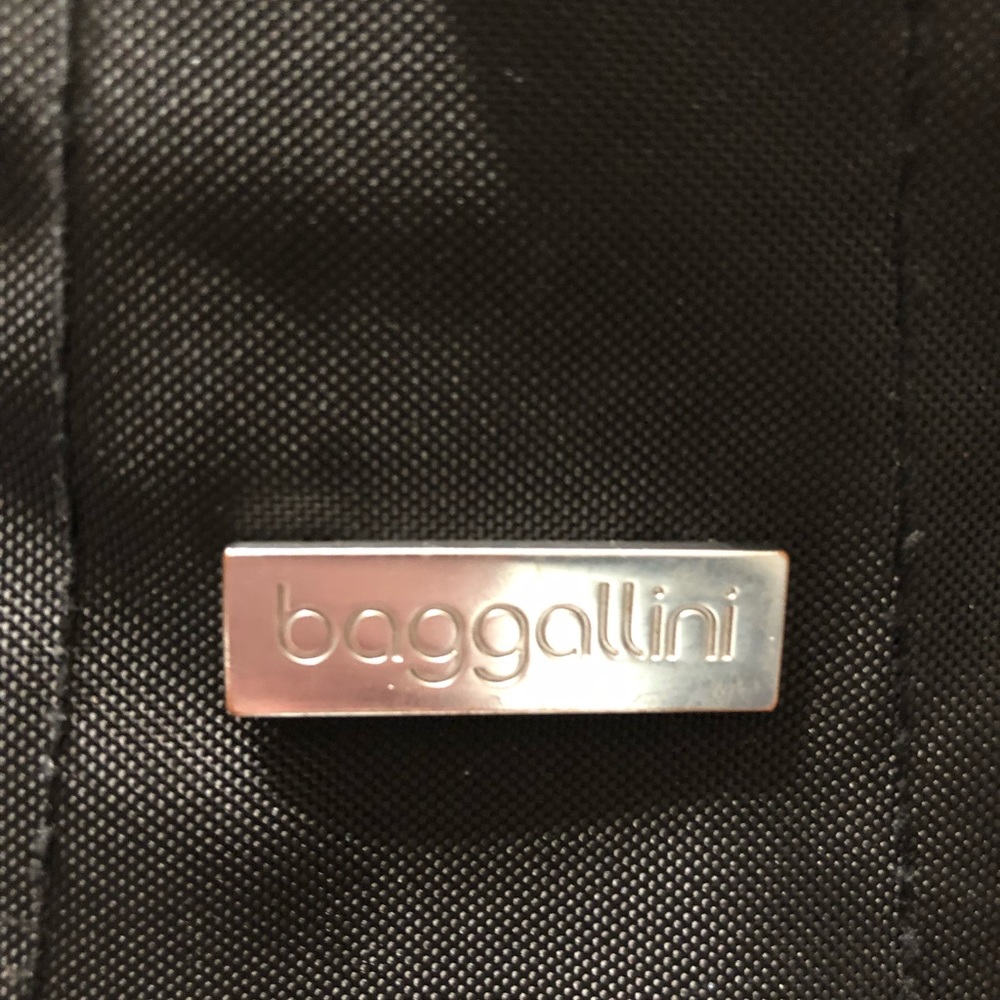 Baggallini black purse - Picture 2 of 4